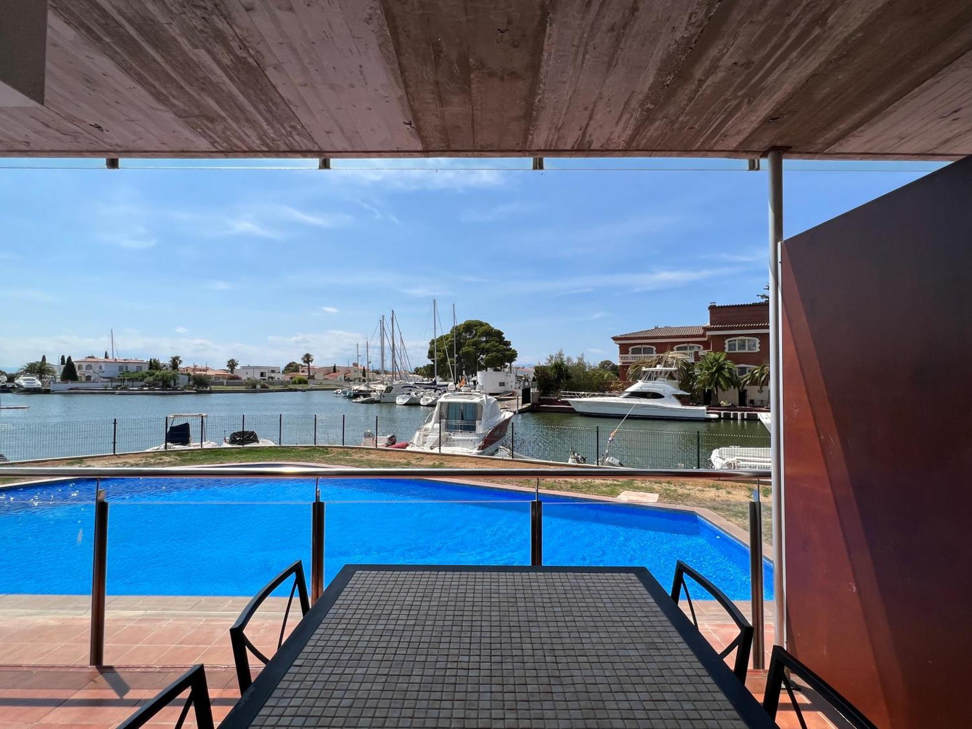 Blau Apartamento Frente A Los Canales Y Las Puestas De Sol De Roses Esterno foto